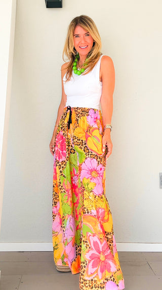 Wild Bloom Kapri Italian Pants