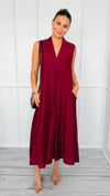 Tiara Texture Sleeveless Italian Dress-200 Dresses/Jumpsuits/Rompers-Italianissimo-Coastal Bloom Boutique, find the trendiest versions of the popular styles and looks Located in Indialantic, FL