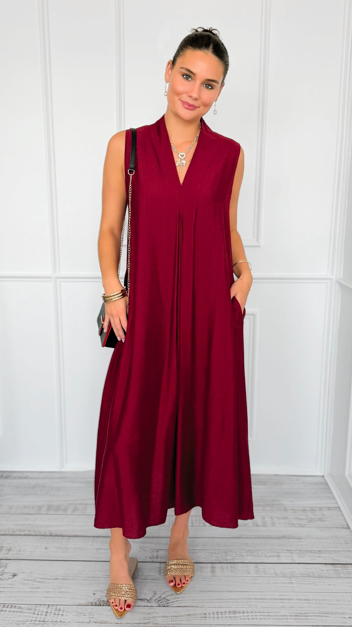Tiara Texture Sleeveless Italian Dress-200 Dresses/Jumpsuits/Rompers-Italianissimo-Coastal Bloom Boutique, find the trendiest versions of the popular styles and looks Located in Indialantic, FL