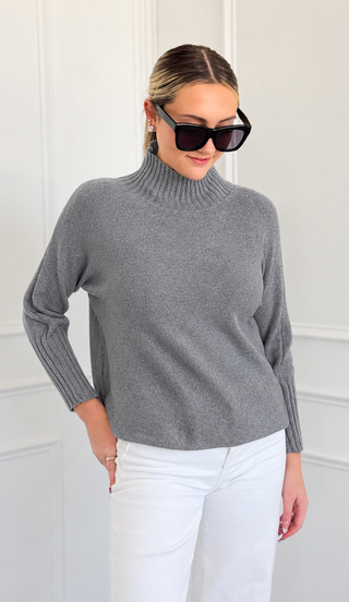 Break Free Long Sleeve Italian Sweater Top - Grey