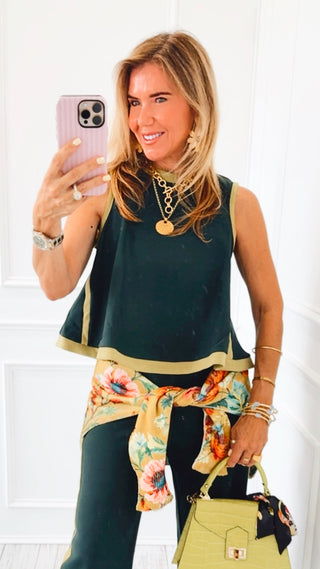 Contrast Stripe Sleeveless Top