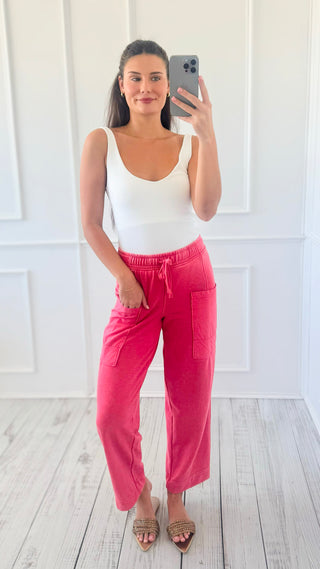 Off-Duty Wide-Leg Jogger Pants - Candy Red