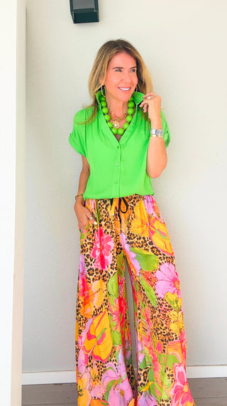 Button Front Top - Green Glow