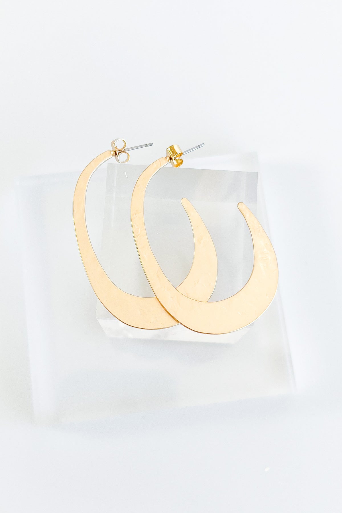 Hammered Oval Hoop Earring-230 Jewelry-FAME ACCESSORIES-Coastal Bloom Boutique, find the trendiest versions of the popular styles and looks Located in Indialantic, FL