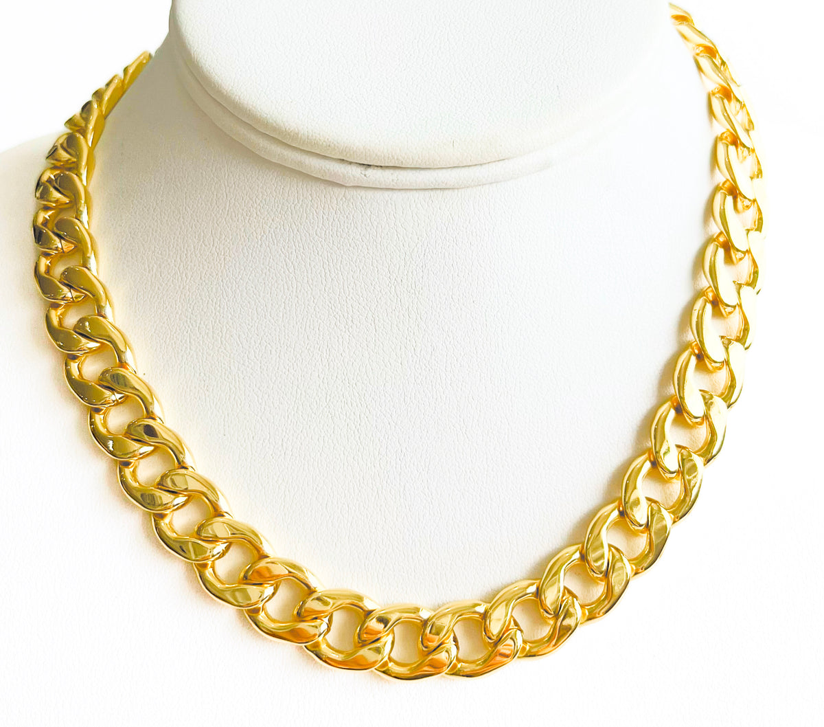 Cuban Chain Link Necklace - Gold-230 Jewelry-BRENDA GRANDS-Coastal Bloom Boutique, find the trendiest versions of the popular styles and looks Located in Indialantic, FL