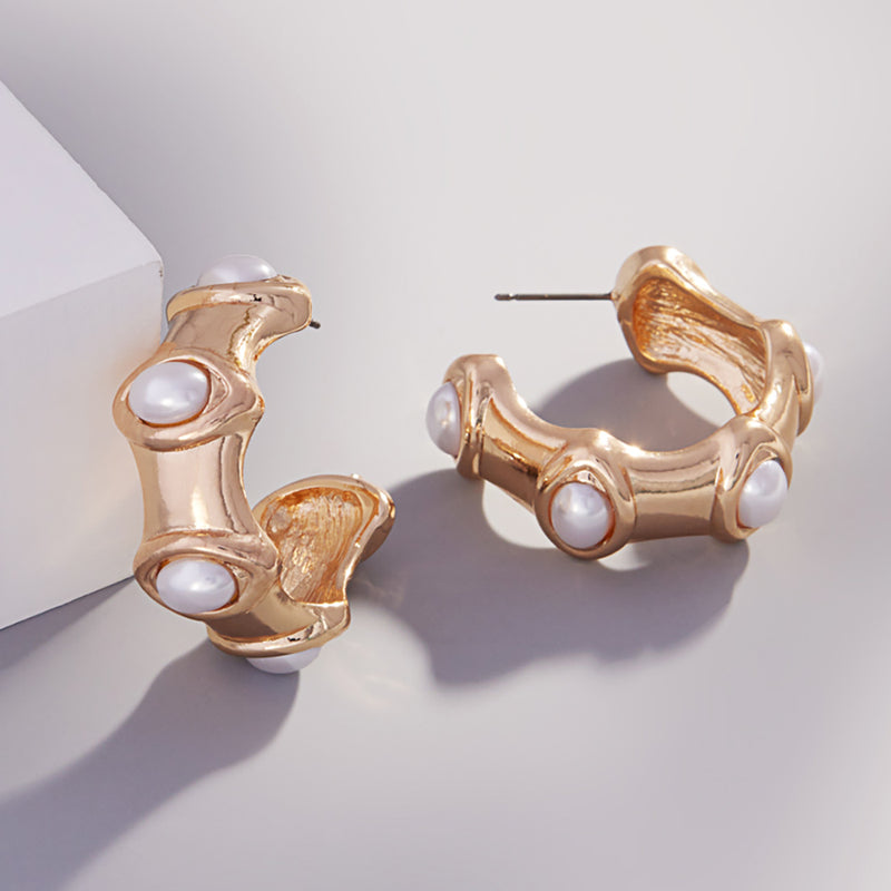 Oval Pearl Pointed Hoop Earrings – Coastal Bloom