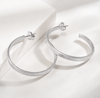 BETTY Deal - Urbana Hoop Earring
