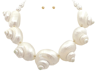 Seaside Whispers Necklace-230 Jewelry-GS JEWELRY-Coastal Bloom Boutique, find the trendiest versions of the popular styles and looks Located in Indialantic, FL