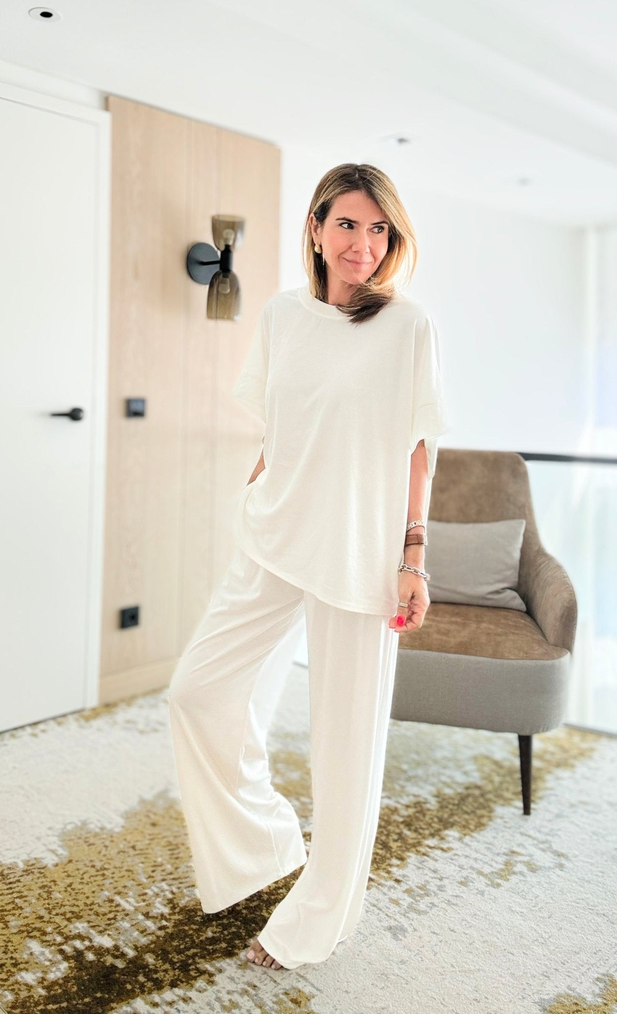 Chic Alert Italian Top - White SHOP-110 Short Sleeve Tops-Italianissimo-Coastal Bloom Boutique, find the trendiest versions of the popular styles and looks Located in Indialantic, FL
