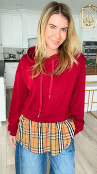 Chic Contrast Hem Hoodie Top - Burgundy