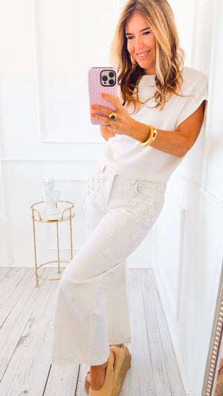 Cropped Wide Leg Floral Detail Pants