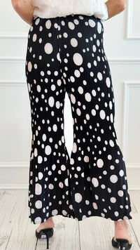 Dolce Vita Pleated Cropped Pants-100 Pants-On Blue-Coastal Bloom Boutique, find the trendiest versions of the popular styles and looks Located in Indialantic, FL