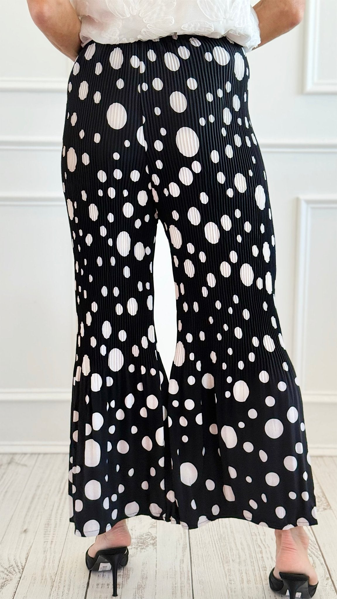 Dolce Vita Pleated Cropped Pants-100 Pants-On Blue-Coastal Bloom Boutique, find the trendiest versions of the popular styles and looks Located in Indialantic, FL