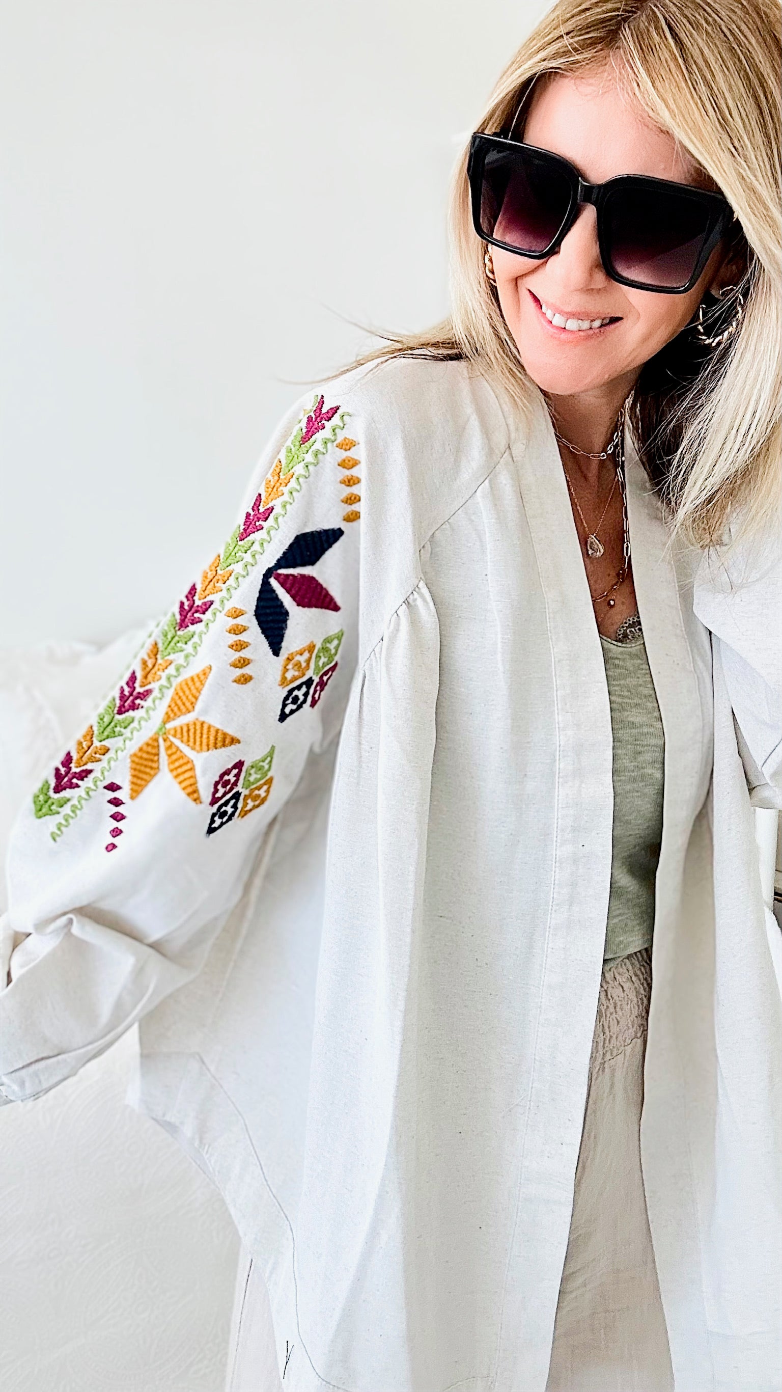 Grand Teton Embroidered Kimono-160 Jackets-TOUCHE PRIVE-Coastal Bloom Boutique, find the trendiest versions of the popular styles and looks Located in Indialantic, FL