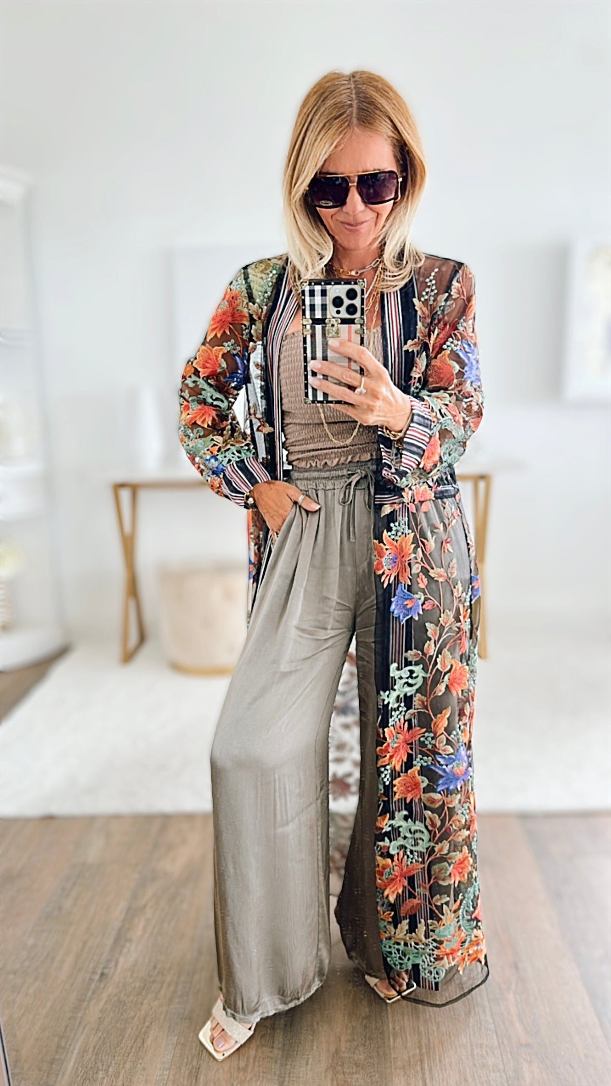 Breathtaking Embroidered Kimono-150 Cardigans/Layers-Aratta-Coastal Bloom Boutique, find the trendiest versions of the popular styles and looks Located in Indialantic, FL