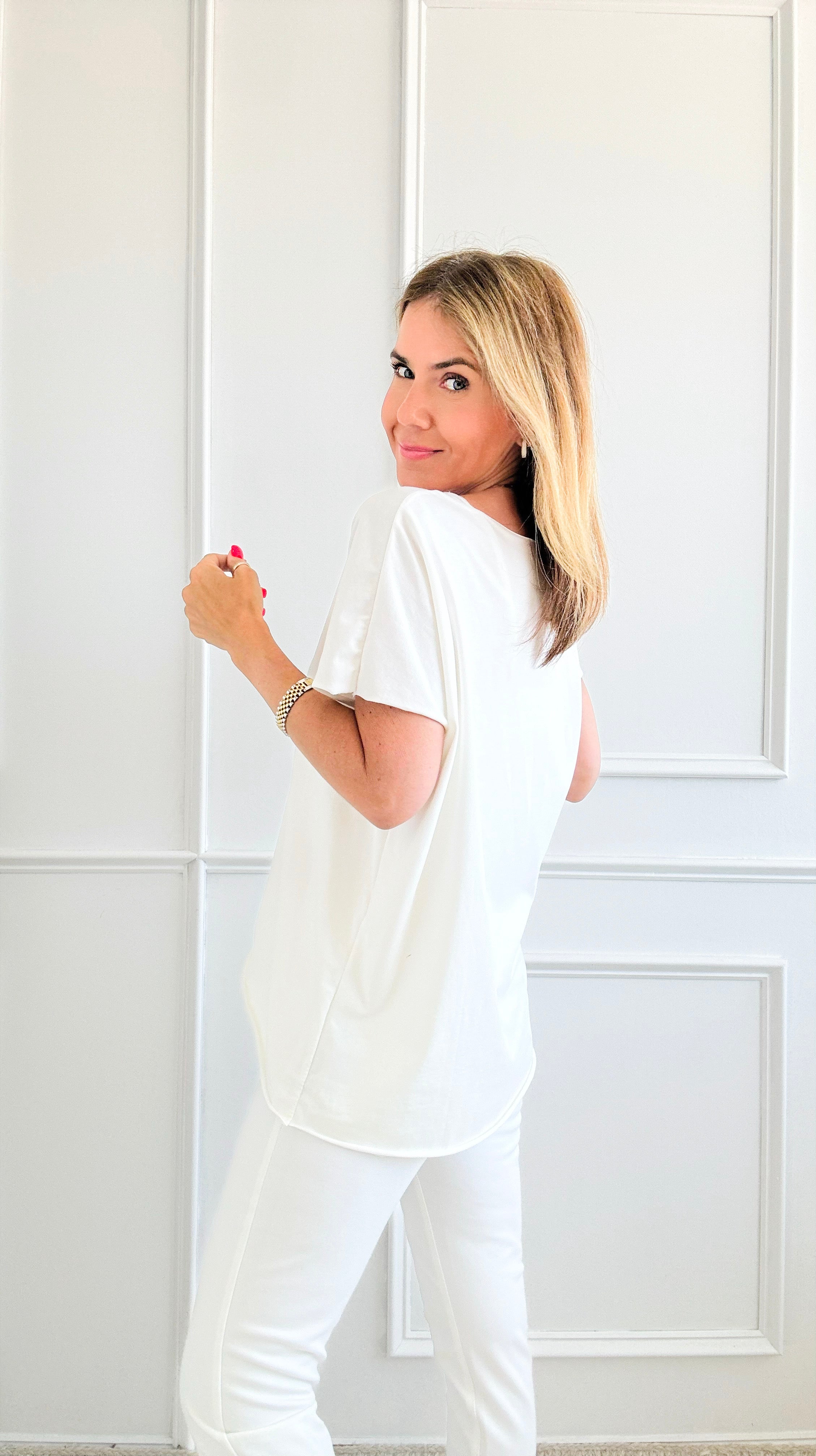 Easy Breezy Italian tee - Off White-110 Short Sleeve Tops-Italianissimo/ AZARA-Coastal Bloom Boutique, find the trendiest versions of the popular styles and looks Located in Indialantic, FL