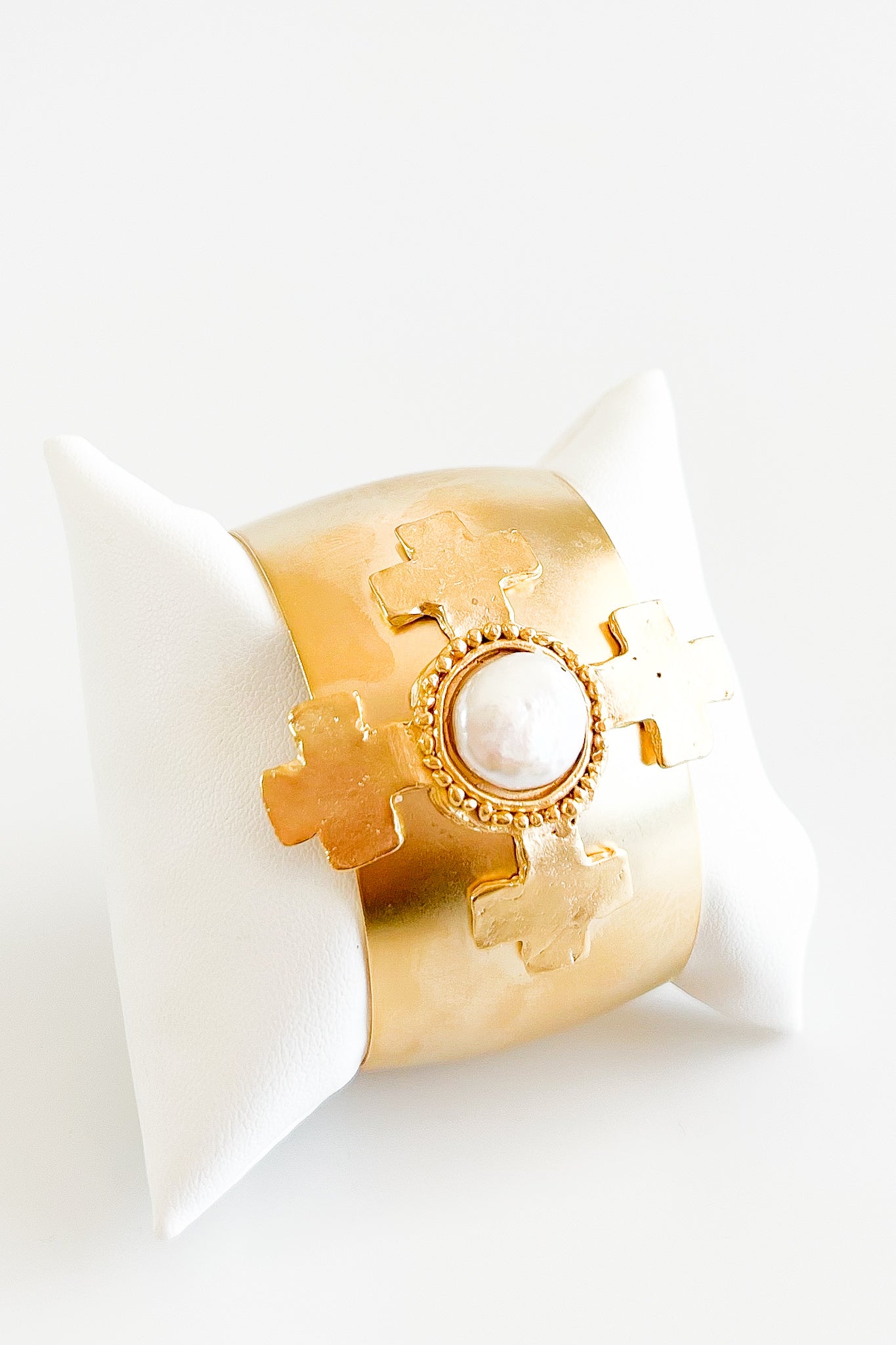 Gold Cross With Genuine Freshwater Pearl Cuff Bracelet - Susan Shaw-230 Jewelry-SUSAN SHAW-Coastal Bloom Boutique, find the trendiest versions of the popular styles and looks Located in Indialantic, FL