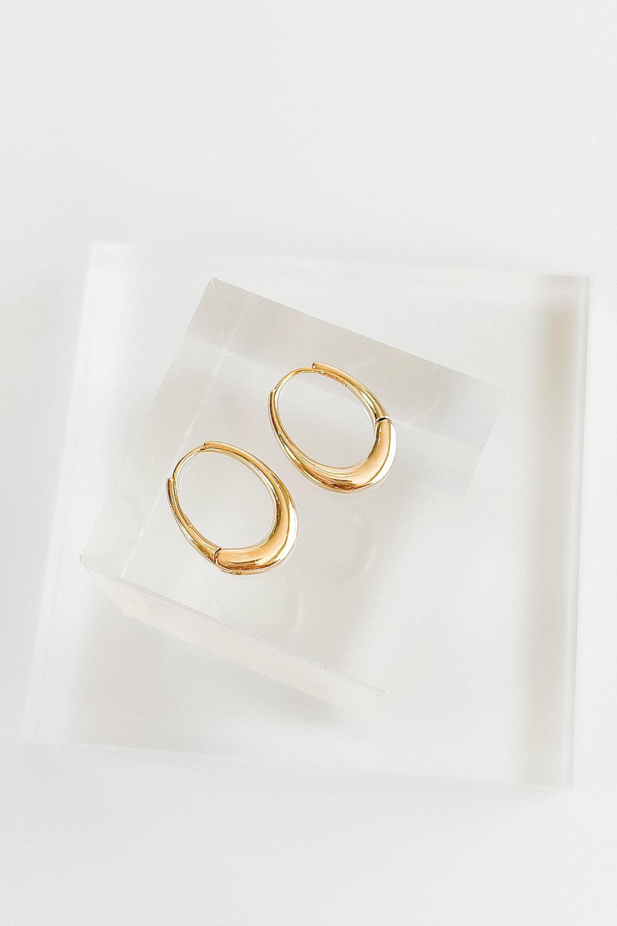 Oval Hoop Earrings-230 Jewelry-FAME ACCESSORIES-Coastal Bloom Boutique, find the trendiest versions of the popular styles and looks Located in Indialantic, FL