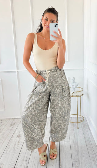 Leopard Ease Barrel Pants