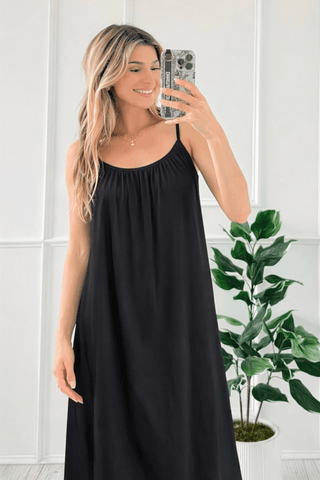 Luminous Elegante Italian Dress - Black