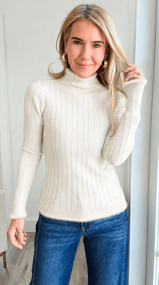 Luxe Faux Fur Trim Ribbed Italian Sweater - Off White