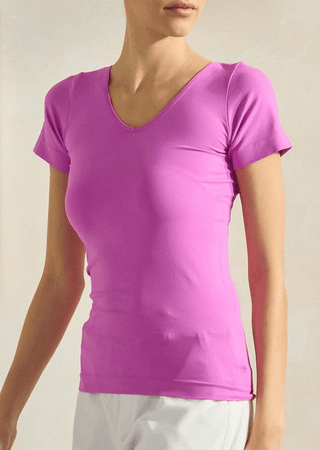 One Size Seamless Reversible V-Neck Tee - Purple Magenta