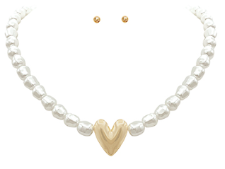 Heart of Pearl Necklace-230 Jewelry-GS JEWELRY-Coastal Bloom Boutique, find the trendiest versions of the popular styles and looks Located in Indialantic, FL