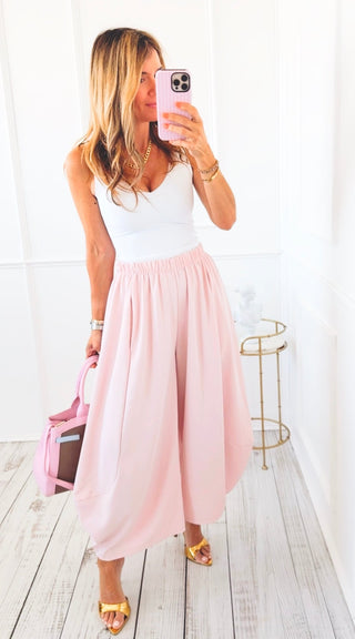 Spezia Crisp Solid Barrel Pants- Blush