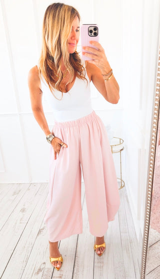 Spezia Crisp Solid Barrel Pants- Blush
