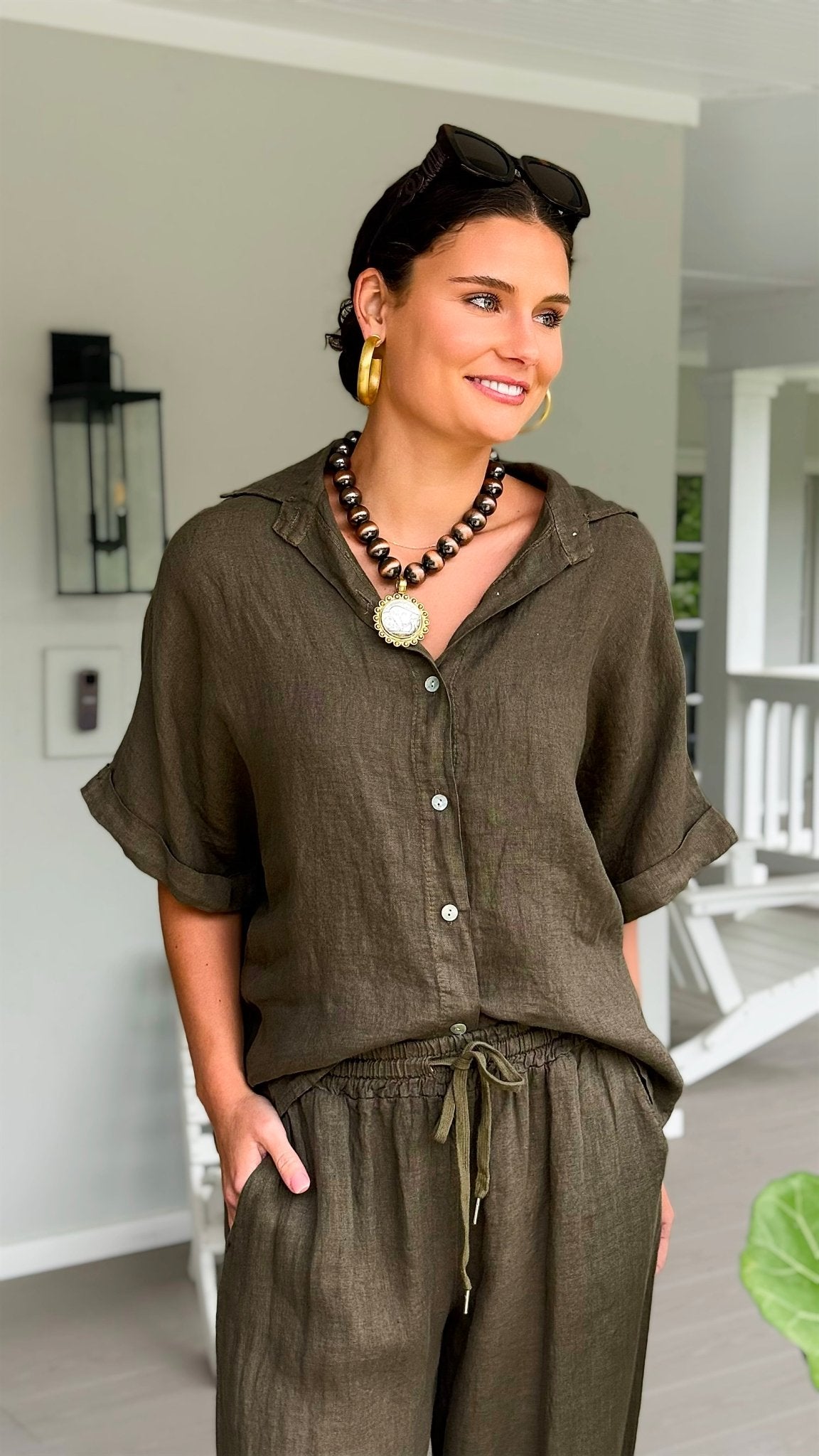 The Marlow Linen Italian Button Top- Army Green
