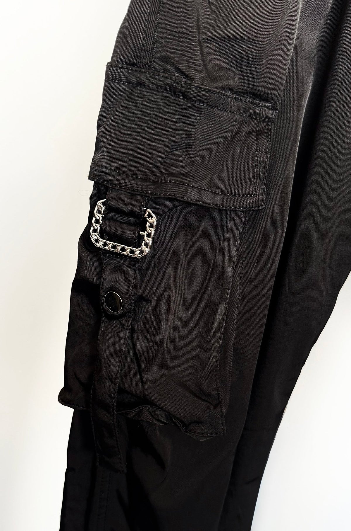 Urban Cargo Wish List Italian Joggers- Black-180 Joggers-CRIS S.R.L.-Coastal Bloom Boutique, find the trendiest versions of the popular styles and looks Located in Indialantic, FL