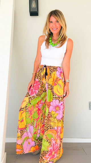 Wild Bloom Kapri Italian Pants