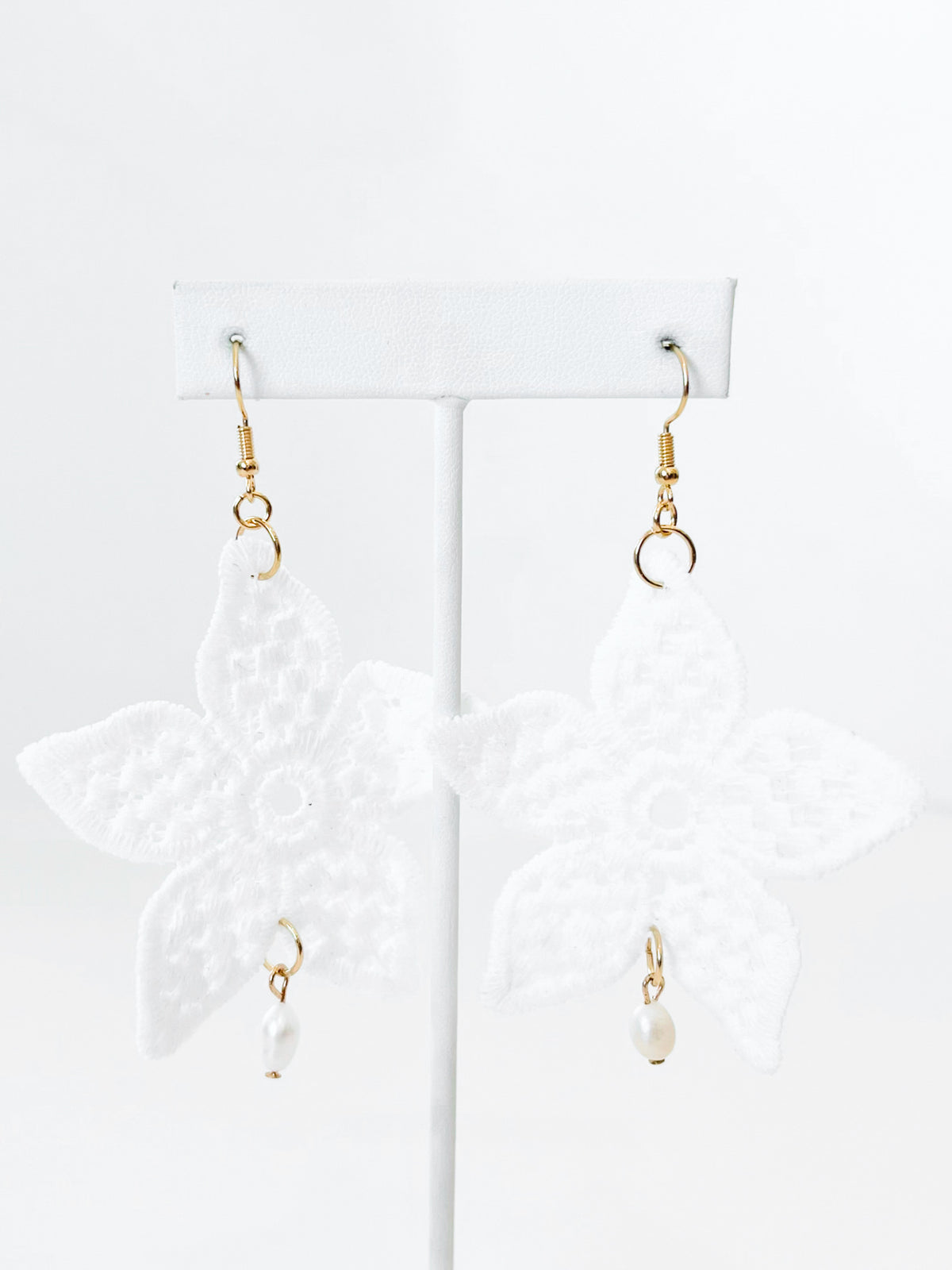 Crochet Pearl Flower Earrings-230 Jewelry-Golden Stella-Coastal Bloom Boutique, find the trendiest versions of the popular styles and looks Located in Indialantic, FL