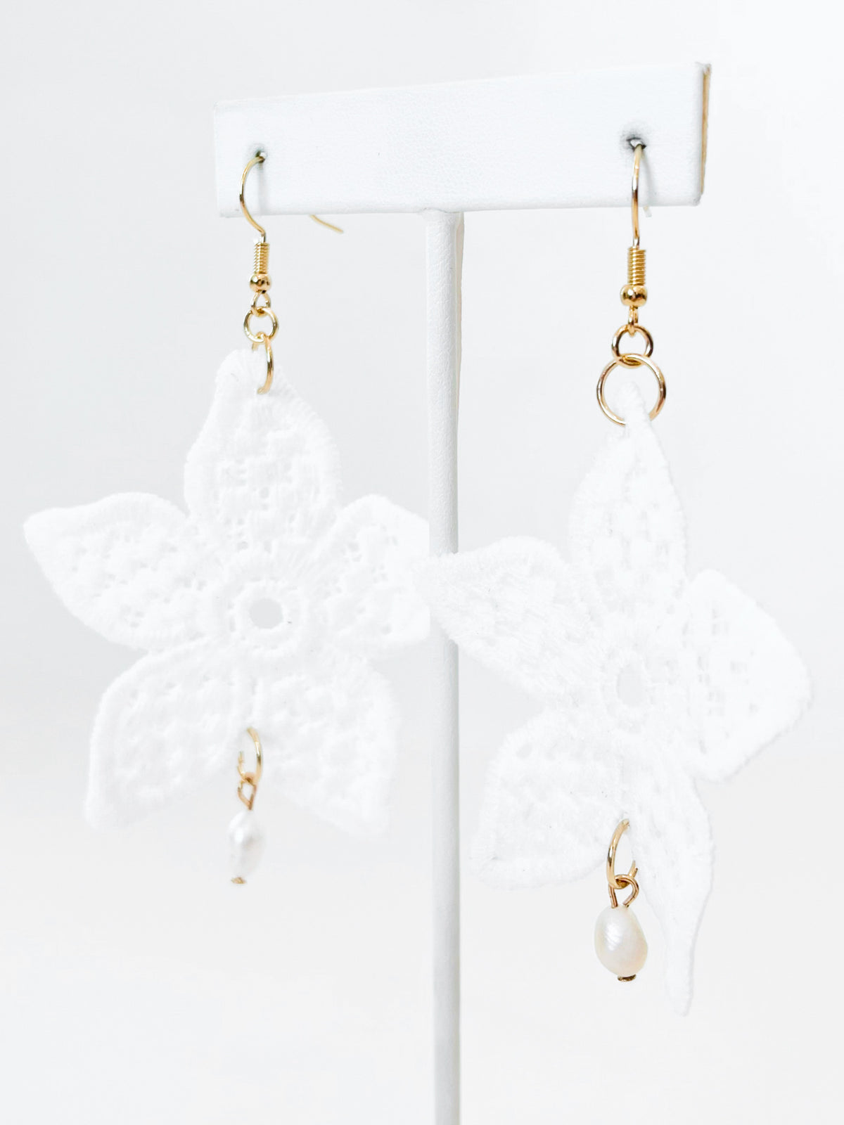 Crochet Pearl Flower Earrings-230 Jewelry-Golden Stella-Coastal Bloom Boutique, find the trendiest versions of the popular styles and looks Located in Indialantic, FL