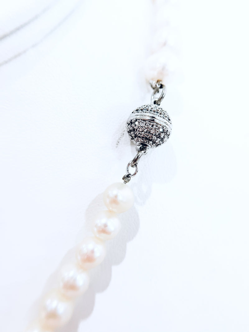 CB Collection Essentials Pearl Magnetic Necklace-230 Jewelry-NYC-Coastal Bloom Boutique, find the trendiest versions of the popular styles and looks Located in Indialantic, FL