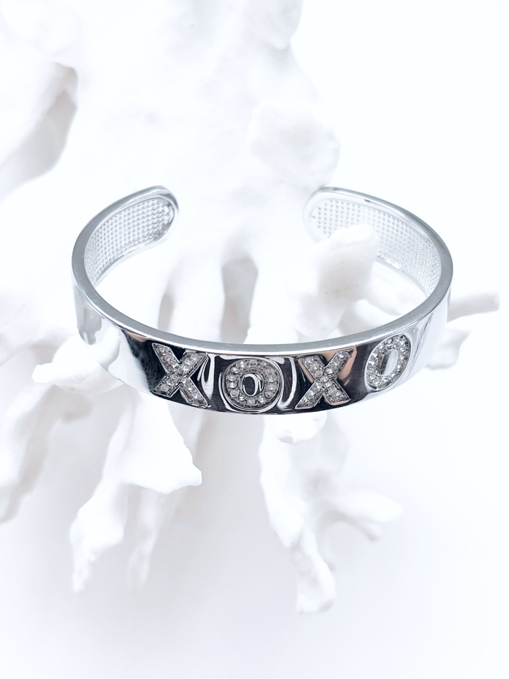 XOXO Cuff Bracelet-230 Jewelry-NYC-Coastal Bloom Boutique, find the trendiest versions of the popular styles and looks Located in Indialantic, FL