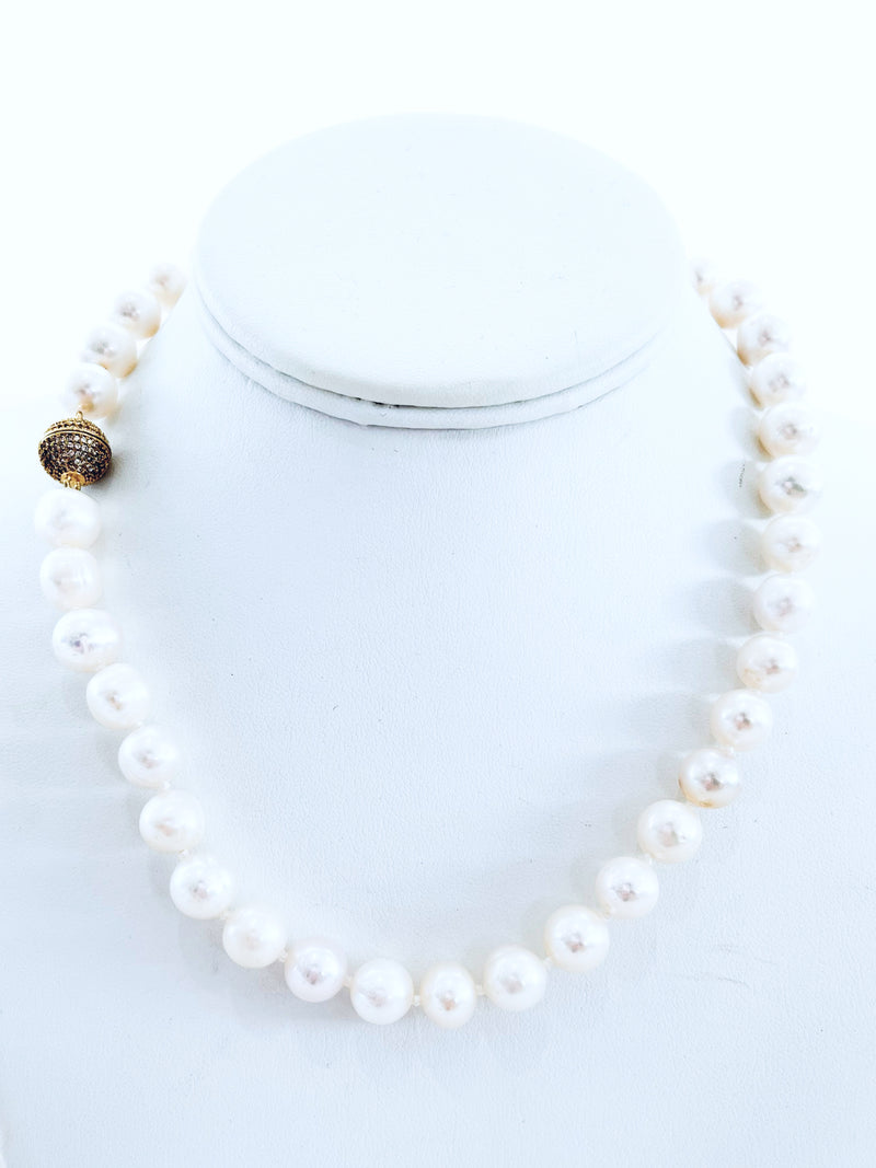Cream Pearl Magnetic Necklace-230 Jewelry-NYC-Coastal Bloom Boutique, find the trendiest versions of the popular styles and looks Located in Indialantic, FL